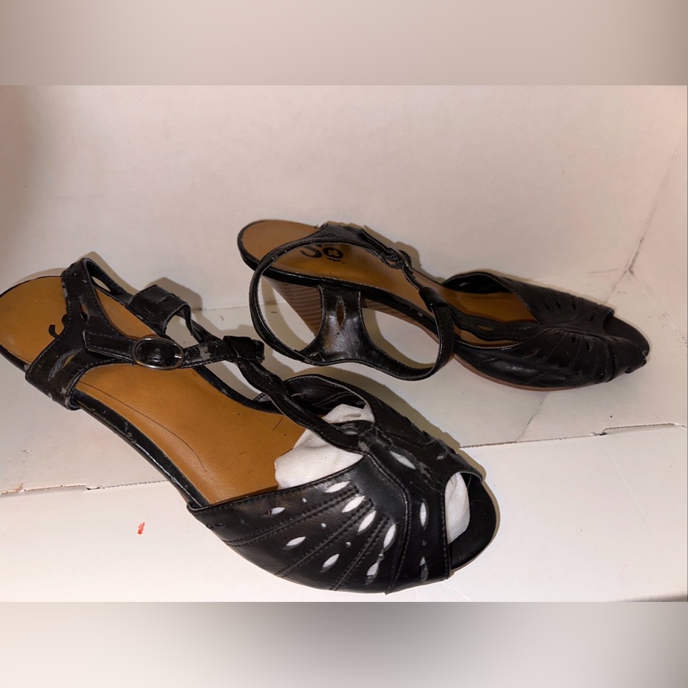 SO Sz 7-7.5 Black Heel Sandals for Women Cut Out Peep Toe Wood Heel Buckle
